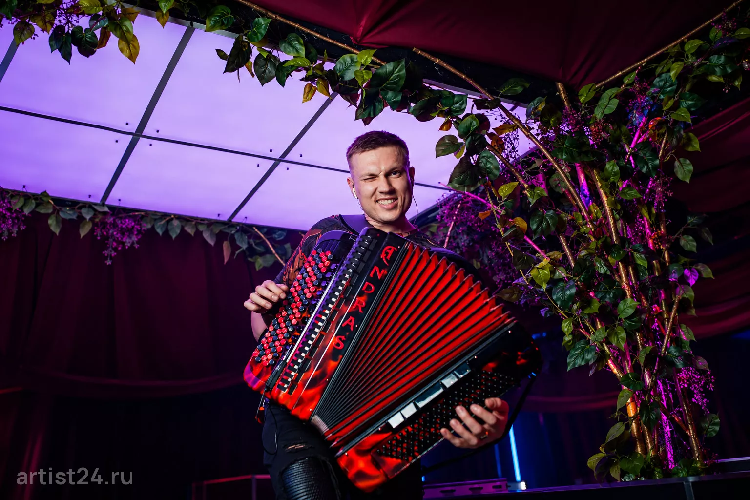 Дуэт Andras Accordion — музыкант