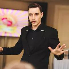 Иллюзионист Сергей Голуб