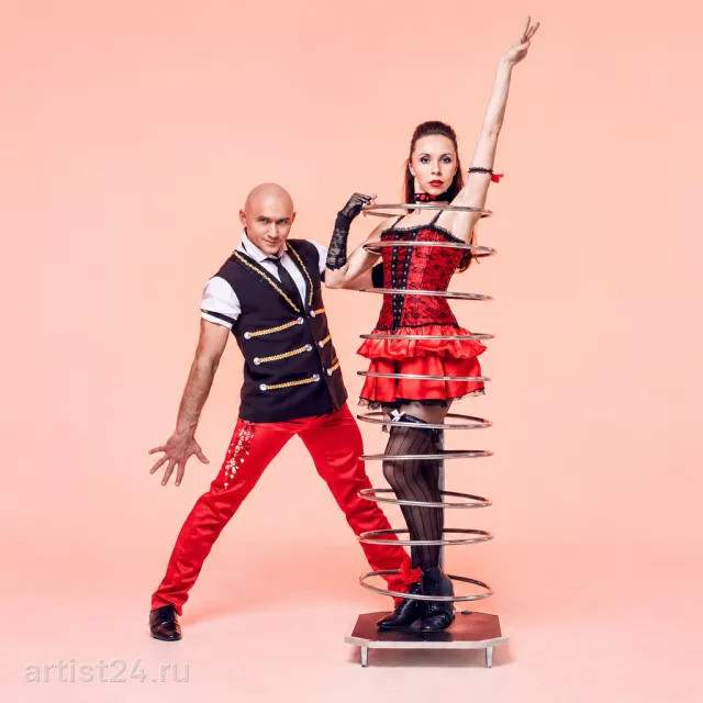 Иллюзионное шоу «Art of illusion» — фокусник