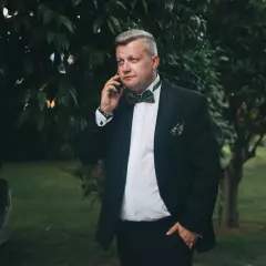 Ведущий Сергей Гаврилов