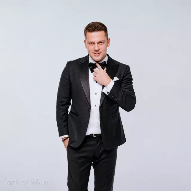 Ведущий Владимир Плахтий — ведущий