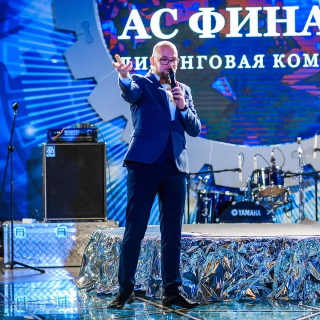 Ведущий Максим Бурков — ведущий, фото 2