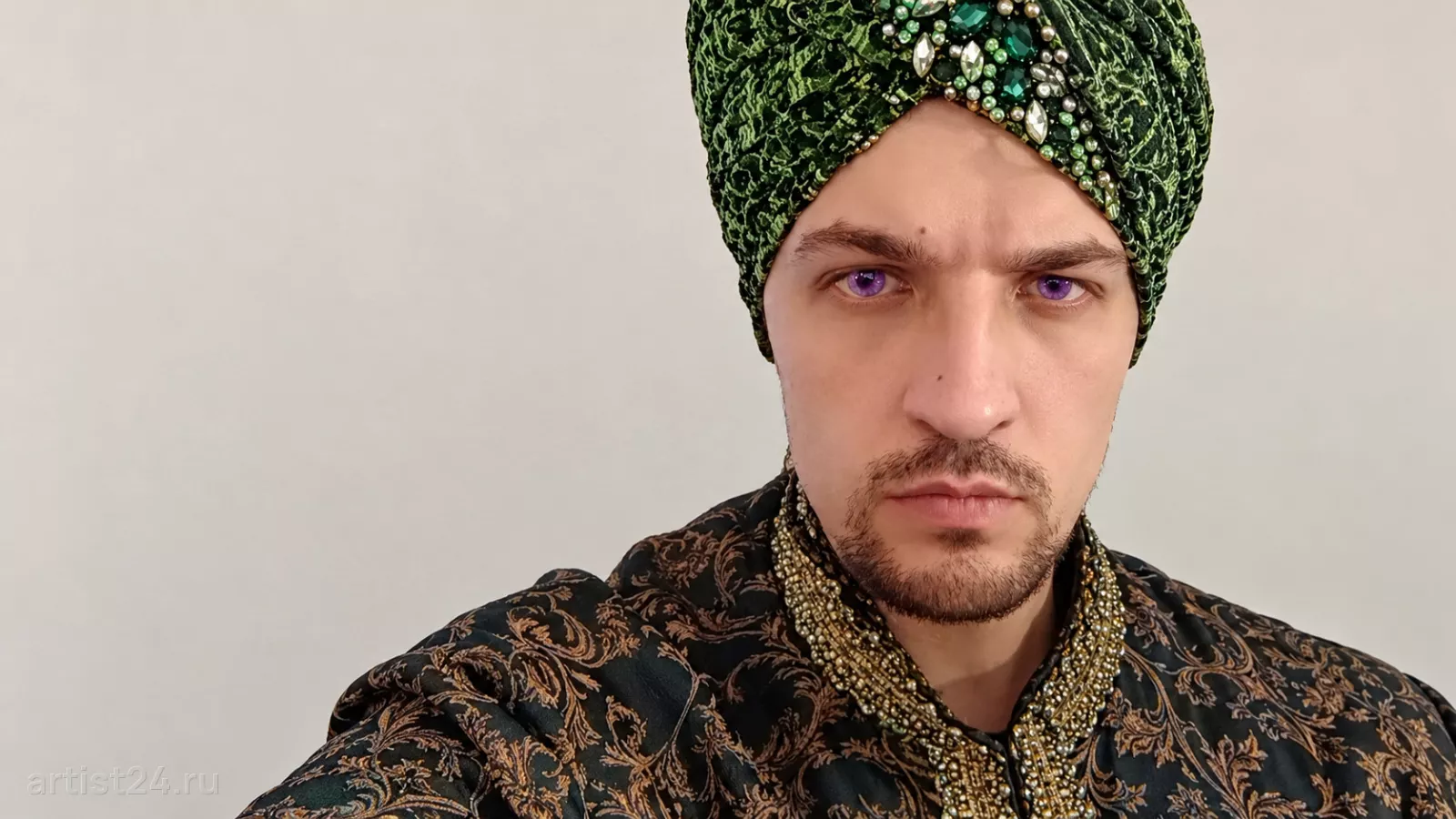 Фокусник Николай Изумрудный — фокусник