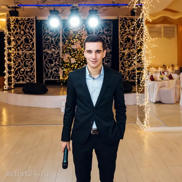 Ведущий Егор Мокров — ведущий