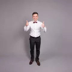 Ведущий Игорь Солёнов