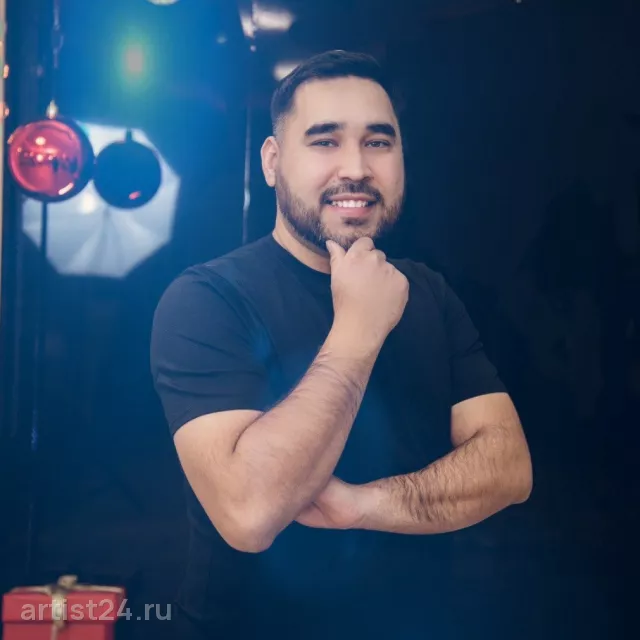Вокалист Марат Сайфиев — вокалист