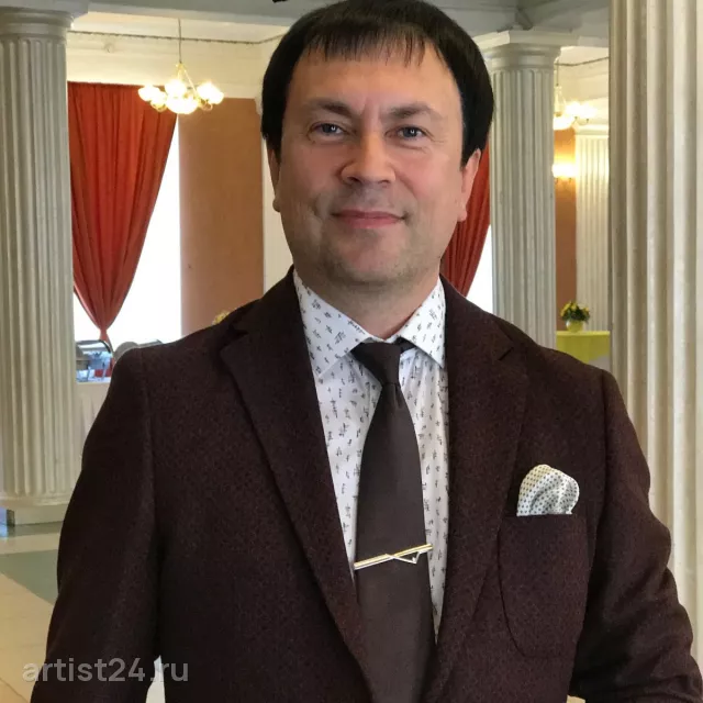 Ведущий и саксофонист Руслан Долгополов — ведущий, фото 5