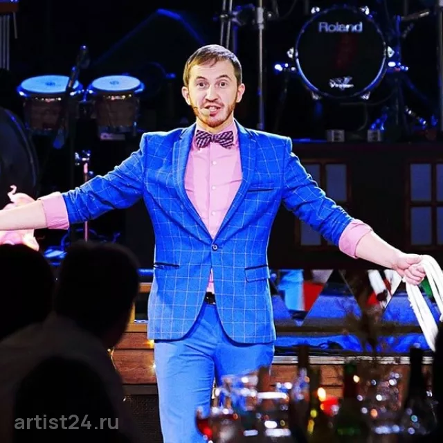 Фокусник Александр Козьмин — фокусник