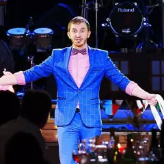 Фокусник Александр Козьмин