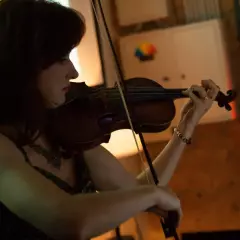Скрипачка Марианна Сазонова