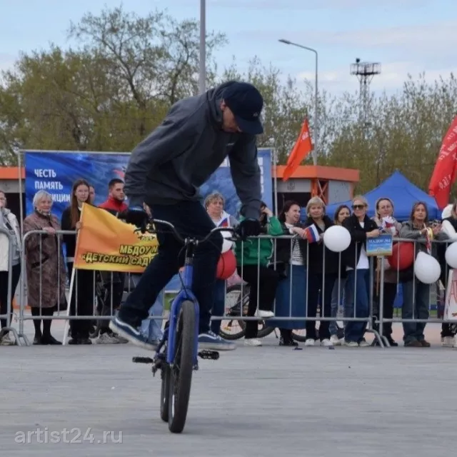 Экстремальное велошоу Gravity — цирковой артист, фото 6