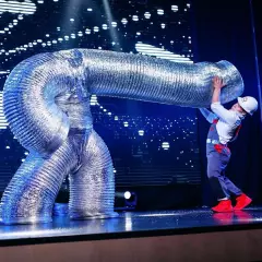 Шоу Человек-пружина Silvershow