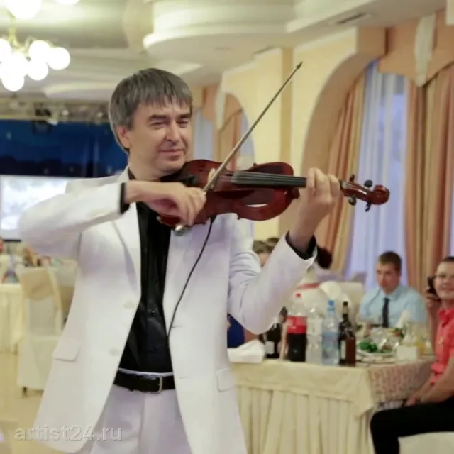 Скрипач Юрий Недоспасов — скрипач