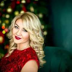 Певица Ольга Суховеева