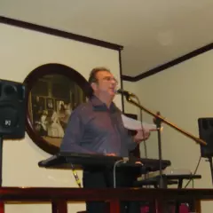 Певец Александр Немцев