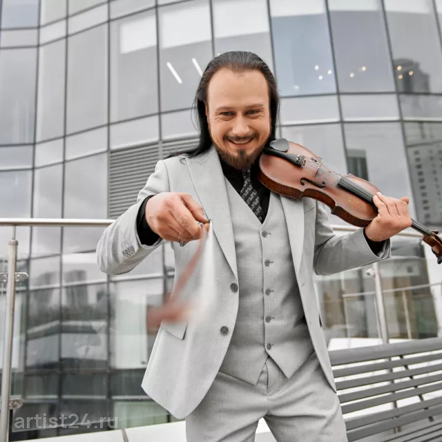 Скрипач Александр Рассказов — скрипач
