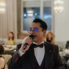 Ведущий Владимир Шахиев