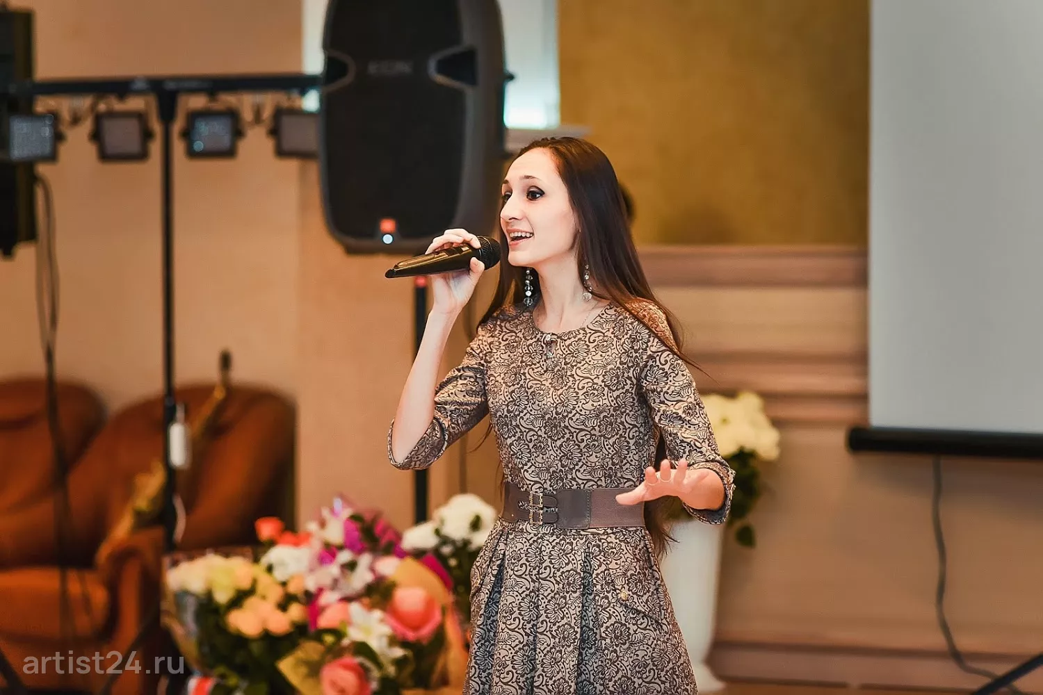 Вокалистка Айгуль Каюмова — вокалист