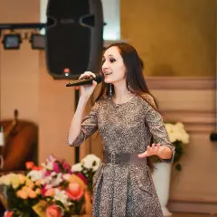 Вокалистка Айгуль Каюмова
