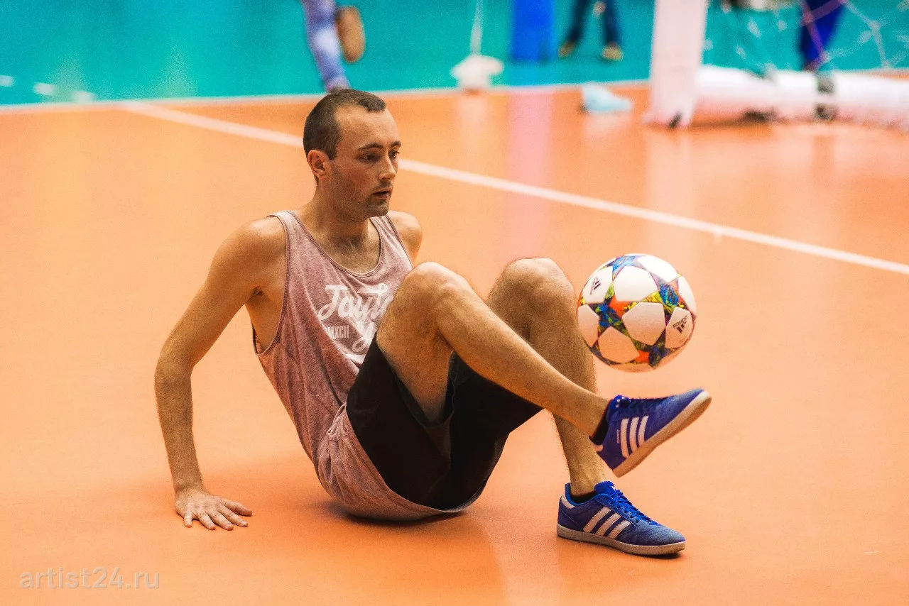 Футбольный фристайл KemerovoFF — шоу-программа