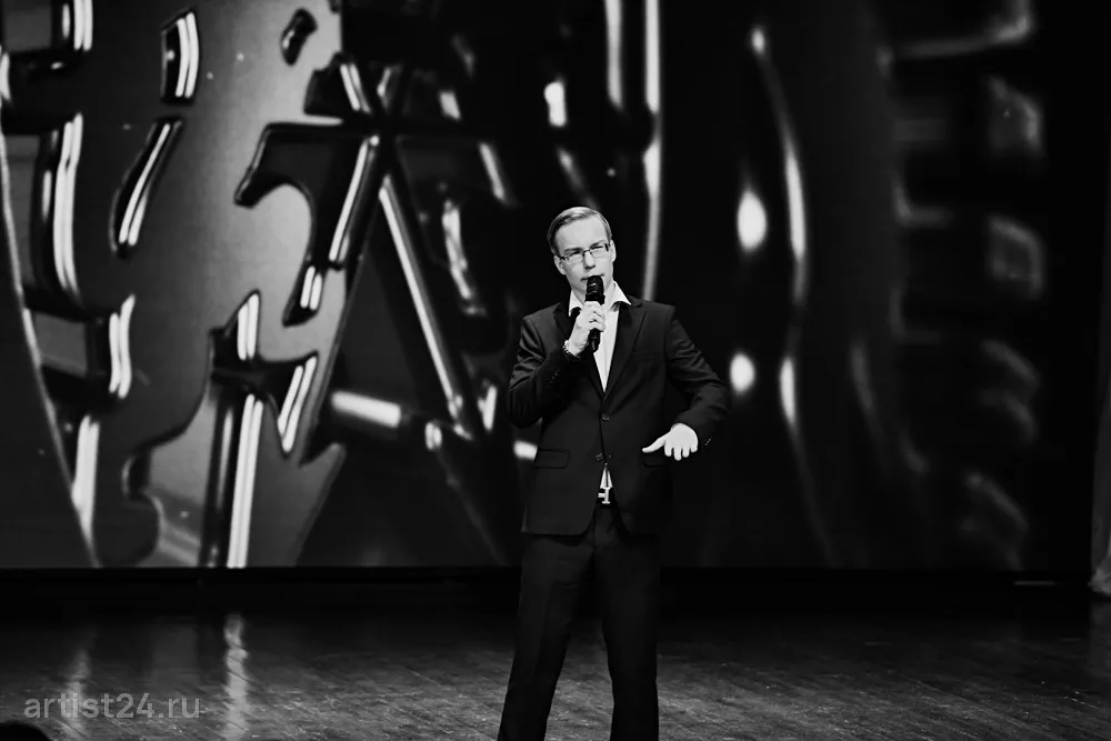 Вокалист Вячеслав Бубенов — вокалист