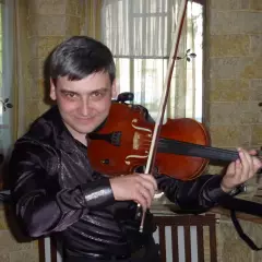 Скрипач Алексей Кобринский