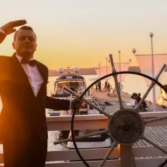 Ведущий Станислав Нечаев
