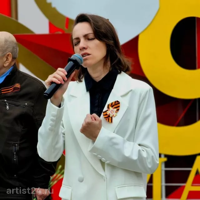 Вокалистка Галина Розвезева — вокалист, фото 3