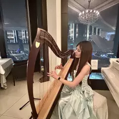 Арфистка Ульяна Михайлова