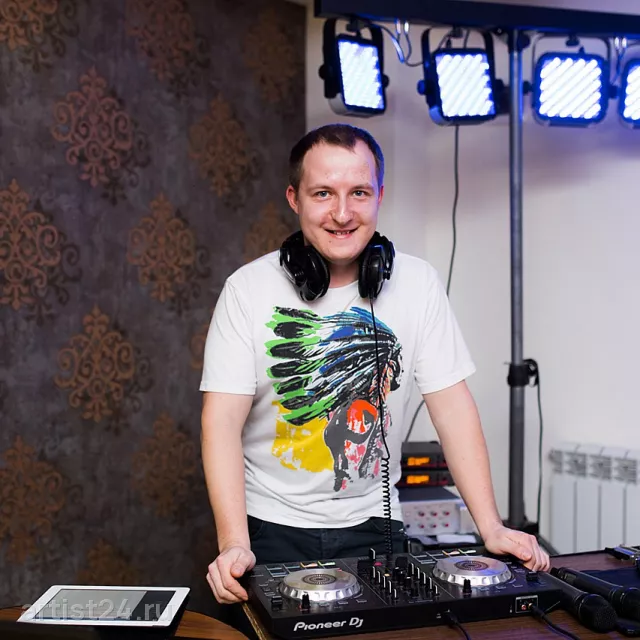Диджей Алексей Попов (DJ PopoV) — диджей