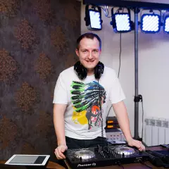 Диджей Алексей Попов (DJ PopoV)