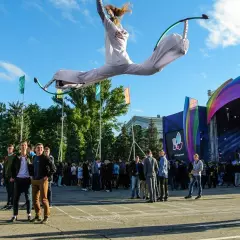 Шоу на джамперах Nitro Jump