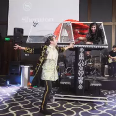 Иллюзионист Макс Брайт