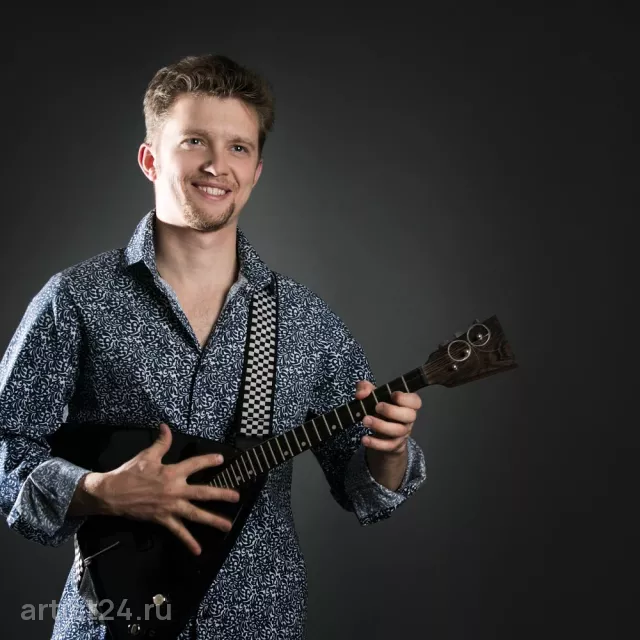 Балалаечник Константин Балайских — музыкант