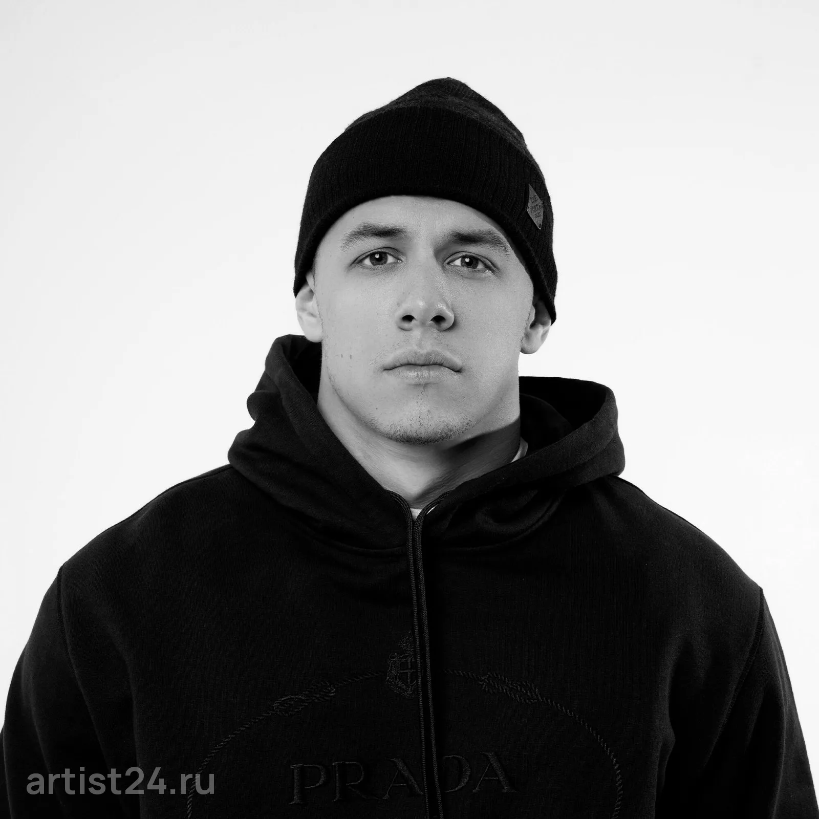 MACAN — звезда эстрады