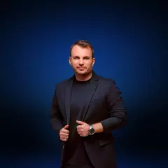 Vadim Adamov