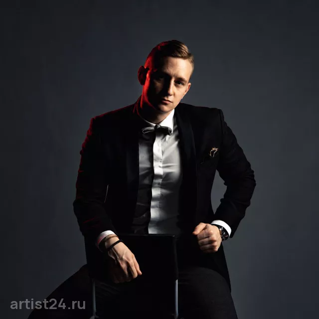 Ведущий Антон Баранхин — ведущий