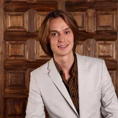 Певец Алексей Байков