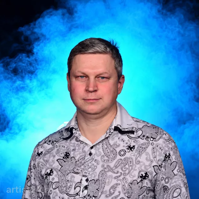 Пианист Илья Сандалов — пианист