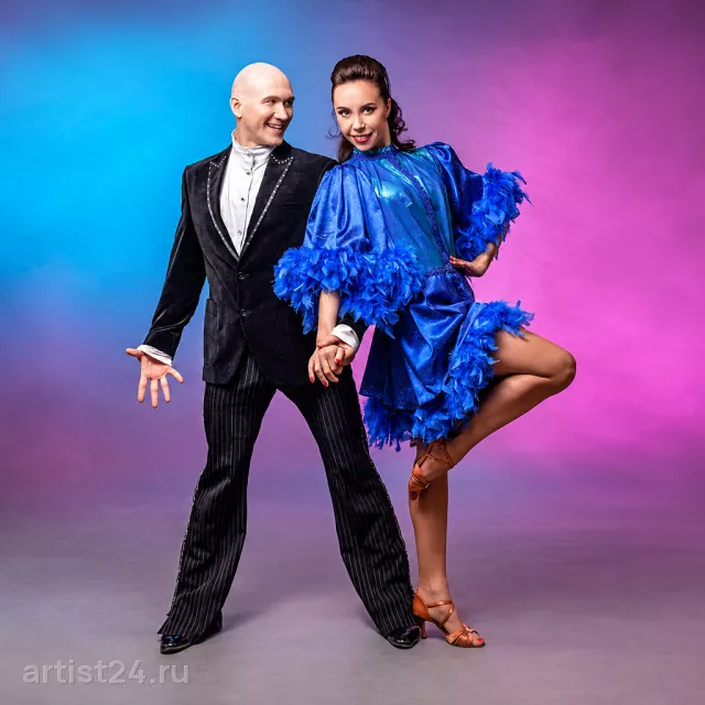 Шоу трансформации костюмов DISCO — шоу-программа
