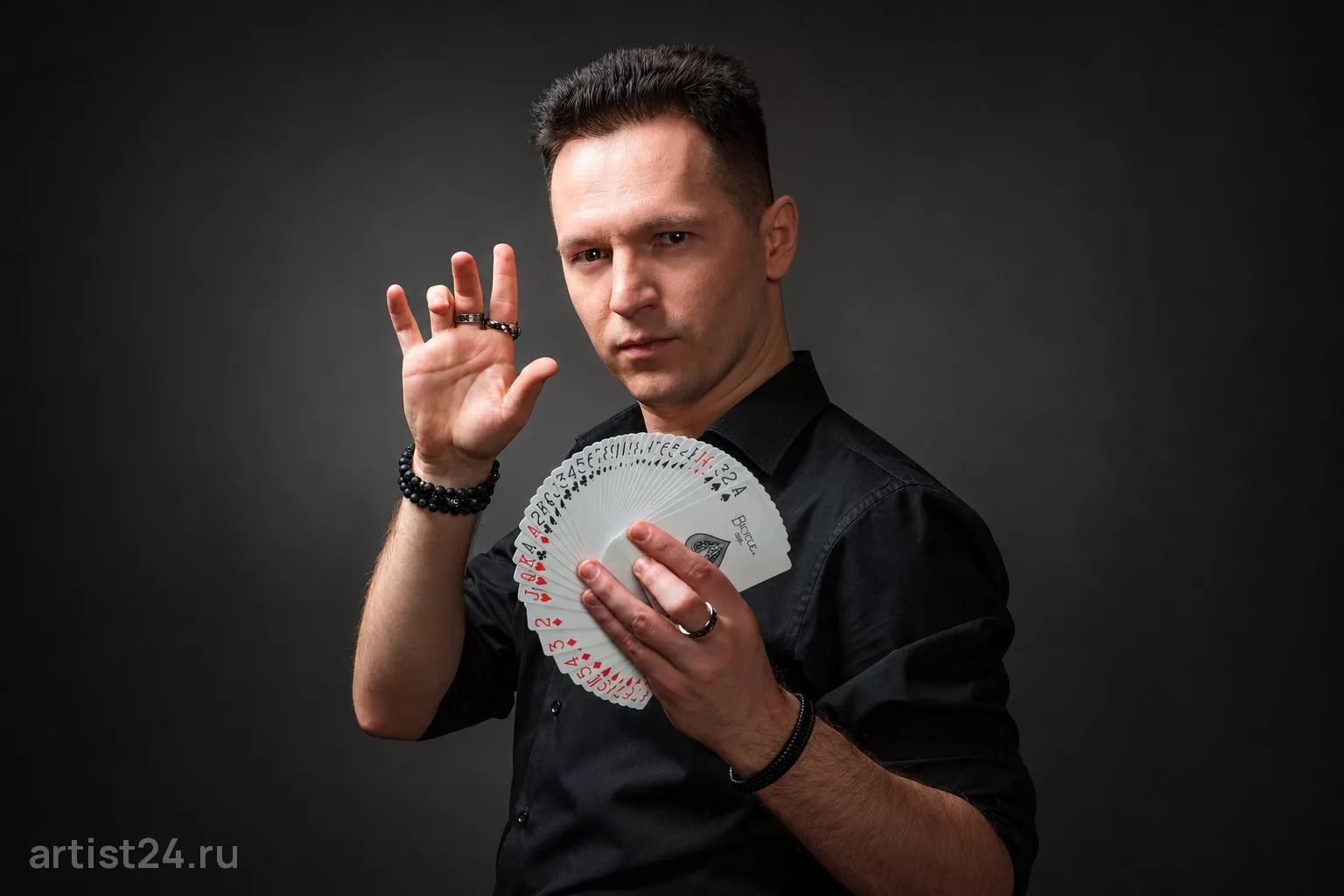 Иллюзионист Александр Вольтер — фокусник