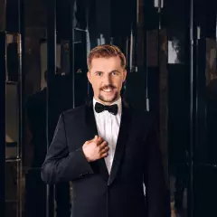 Ведущий Андрей Фиронов