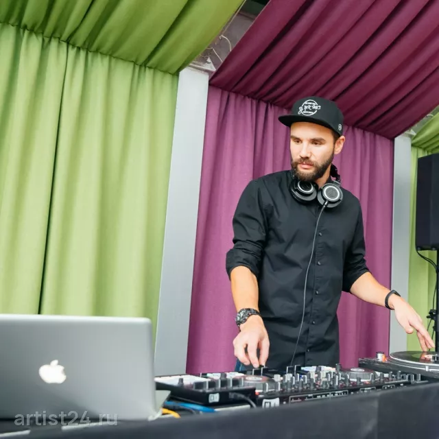 Диджей Никита Кабанов (DJ NIK MC) — шоу-программа, фото 3