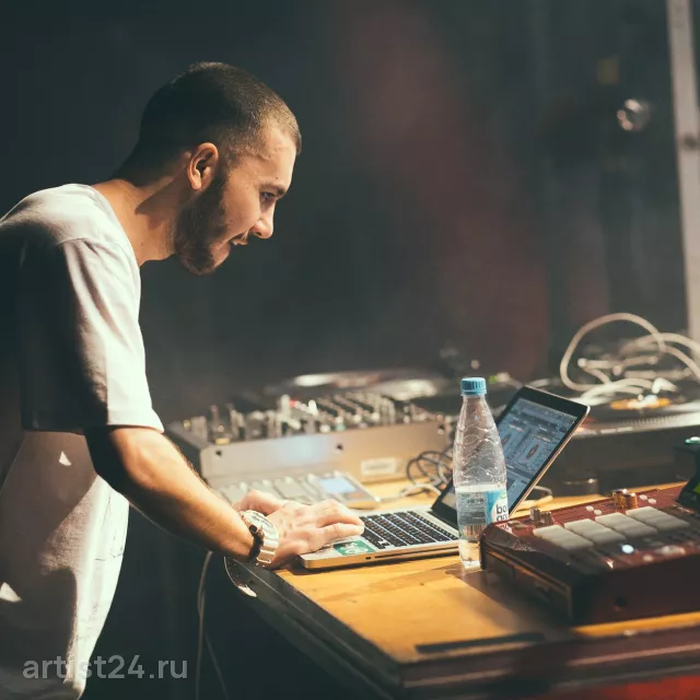 Диджей AZYSTUFF — шоу-программа, фото 2