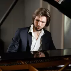 Пианист Павел Андреев