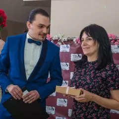 Ведущий Давид Анахасян