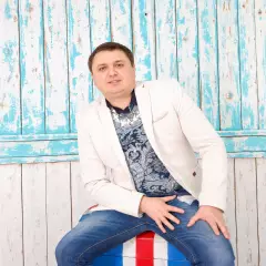 Диджей Алексей Попов