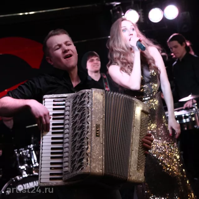 Кавер-группа Martinos Cover Band — кавер-группа, фото 8