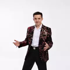 Певец Сергей Ватутин