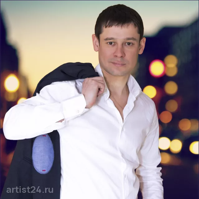 Вокалист Александр Закшевский — вокалист